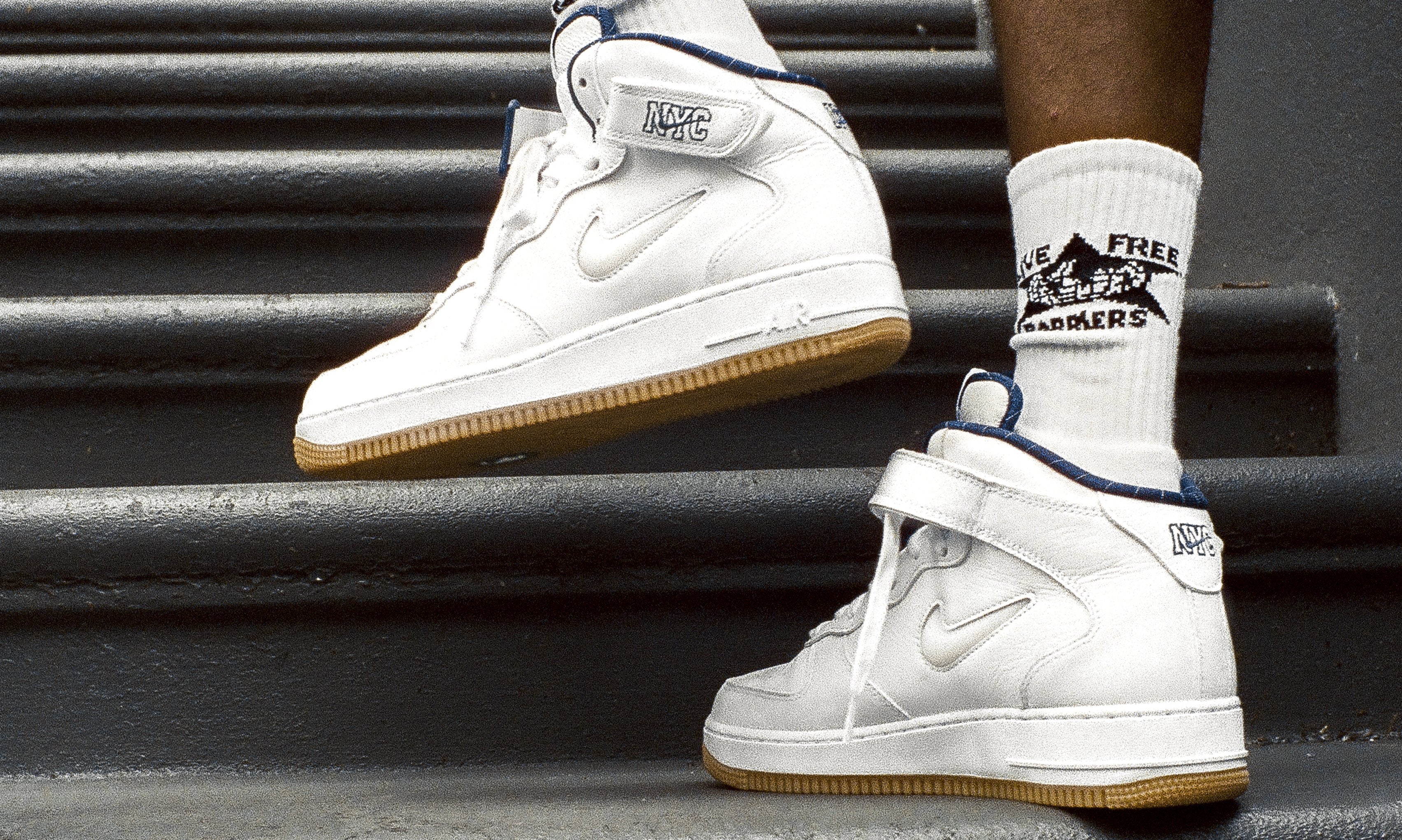 Nike Air Force 1 Mid NYC White