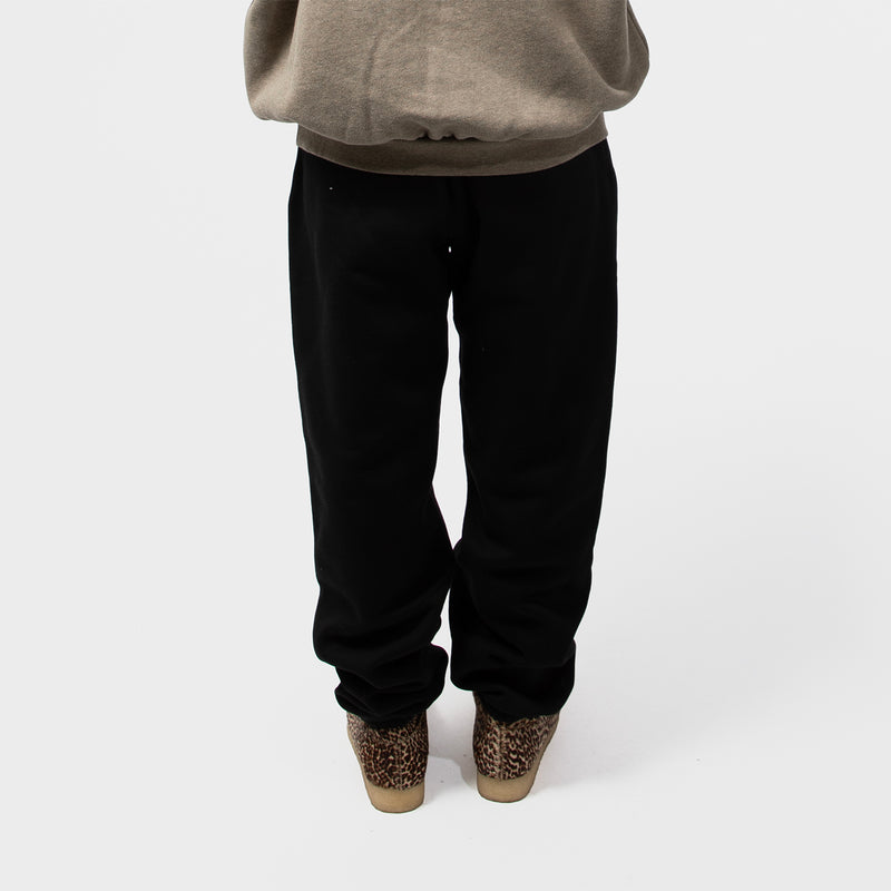 ESSENTIALS(エッセンシャルズ)｜FLEECE ESSENTIAL SWEATPANT(フリースエッセンシャルスウェットパンツ)｜【公式通販 UNION TOKYO】｜ユニオントーキョー