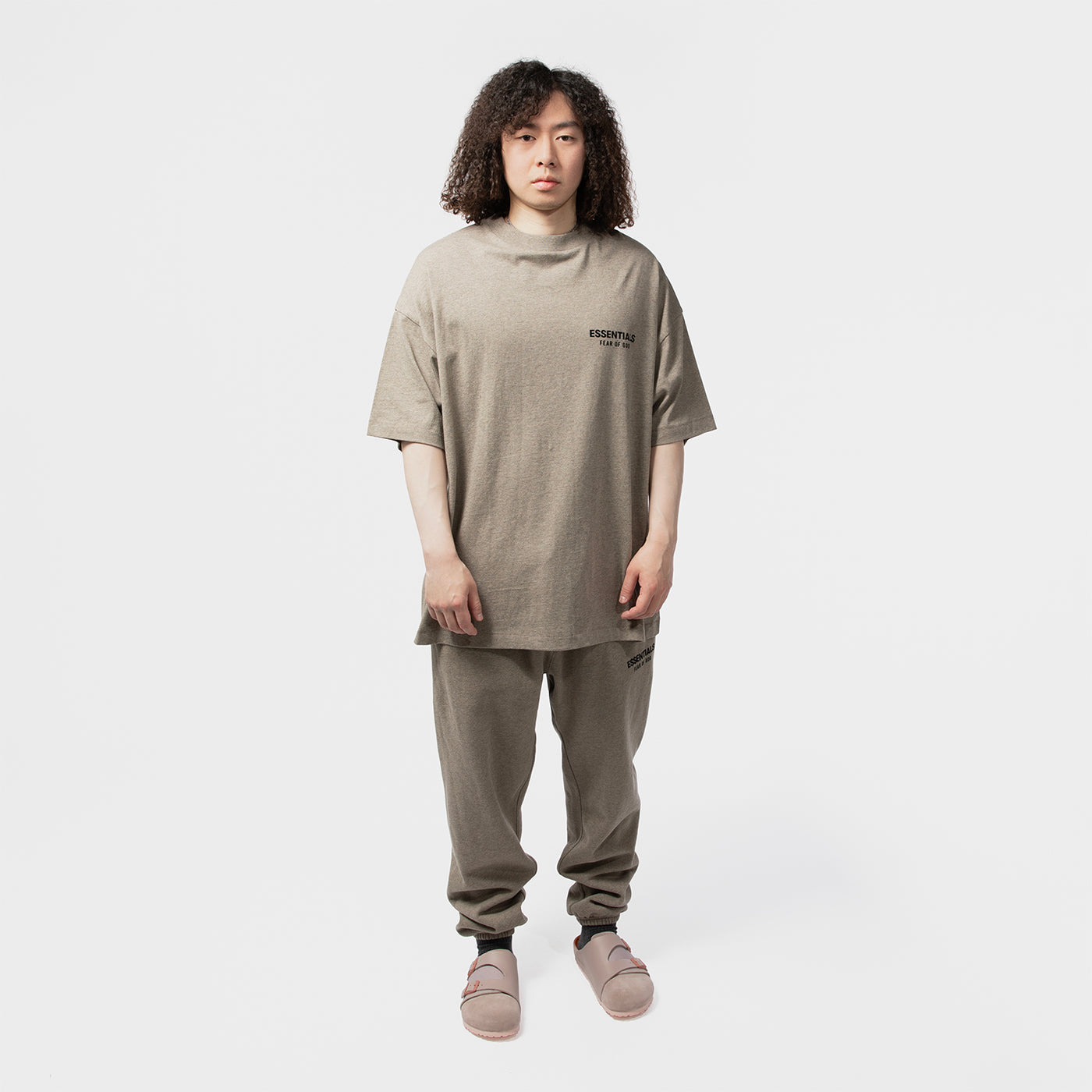 ESSENTIALS(エッセンシャルズ)｜FLEECE ESSENTIAL SWEATPANT(フリースエッセンシャルスウェットパンツ)｜【公式通販  UNION TOKYO】｜ユニオントーキョー