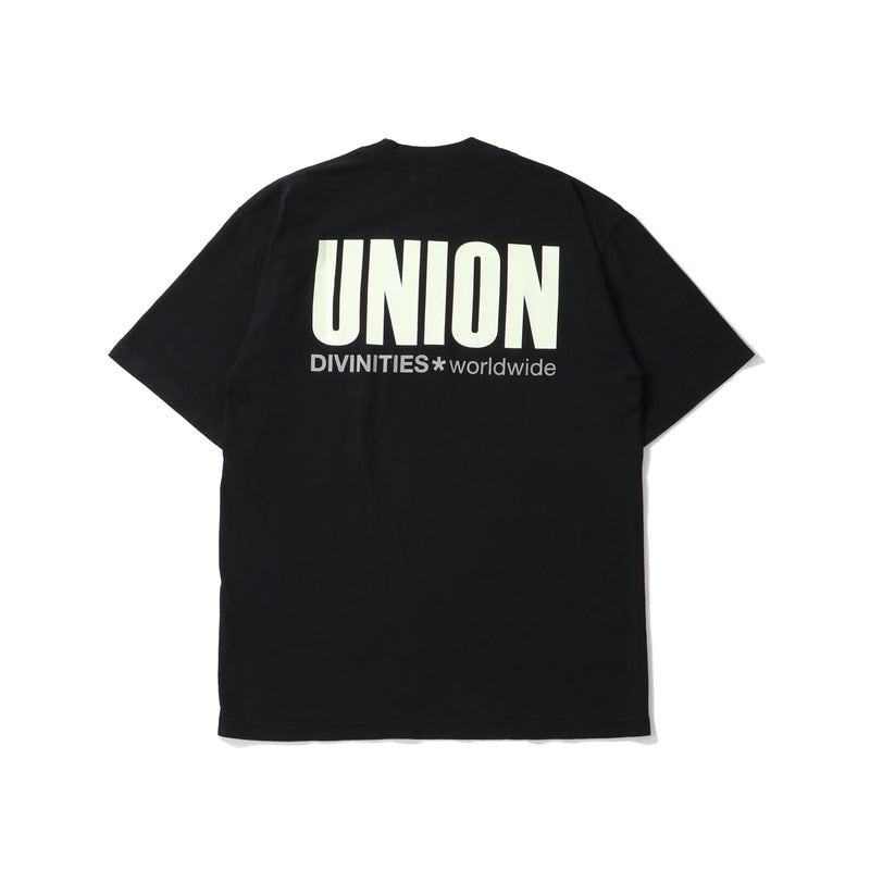 DIVINITIES(ディヴィニティーズ)｜Frontman Logo Tee(フロントマンロゴティー)｜【公式通販 UNION TOKYO】｜ユニオントーキョー