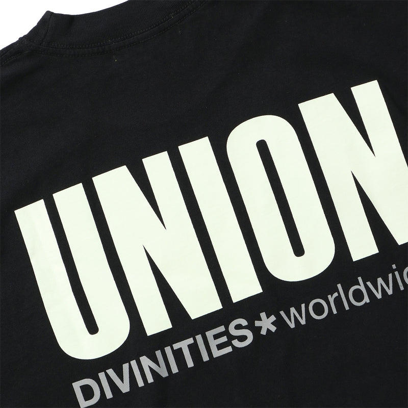 DIVINITIES(ディヴィニティーズ)｜Frontman Logo Tee(フロントマンロゴティー)｜【公式通販 UNION TOKYO】｜ユニオントーキョー