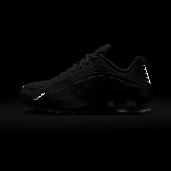 NIKE(ナイキ)｜Nike Shox R4(ナイキショックスR4)｜【公式通販 UNION TOKYO】｜ユニオントーキョー