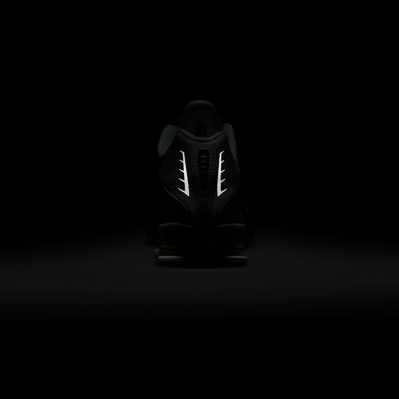 NIKE(ナイキ)｜Nike Shox R4(ナイキショックスR4)｜【公式通販 UNION TOKYO】｜ユニオントーキョー