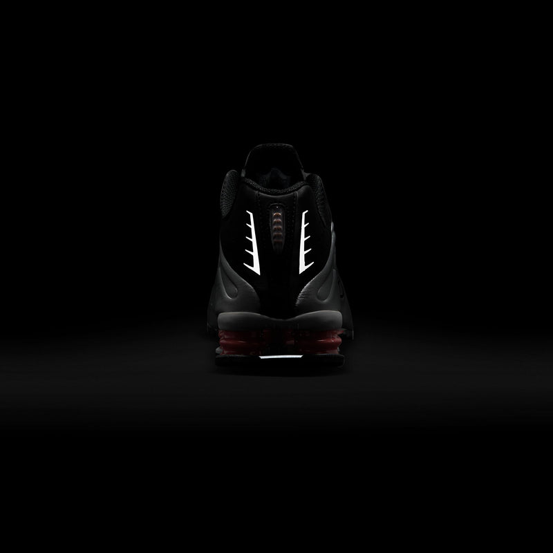 NIKE(ナイキ)｜NIKE SHOX R4(ナイキショックスR4)｜【公式通販 UNION TOKYO】｜ユニオントーキョー