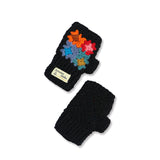 MacMahon Knitting Mills(マクマホン ニッティング ミルズ)｜Hand Warmer-4Flowers Crochet(ハンドウォーマー4フラワーズクロシェ)｜【公式通販 UNION TOKYO】｜ユニオントーキョー