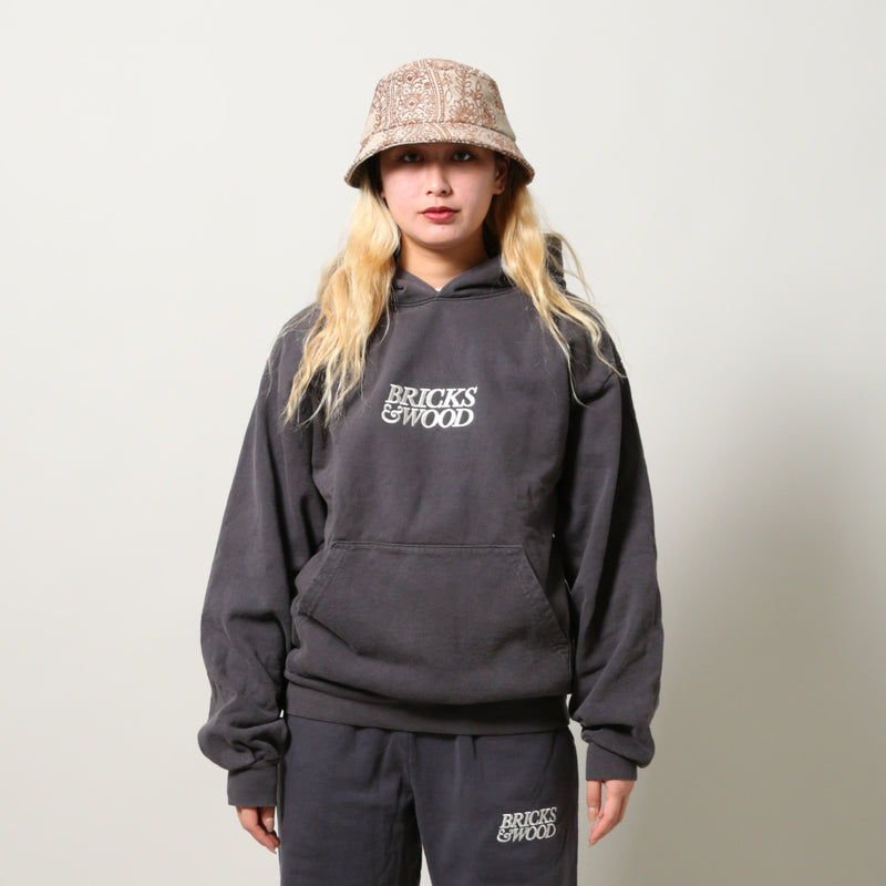 BRICKS & WOOD(ブリックスアンドウッド)｜LOGO HOODIE MIDNIGHT(ロゴ